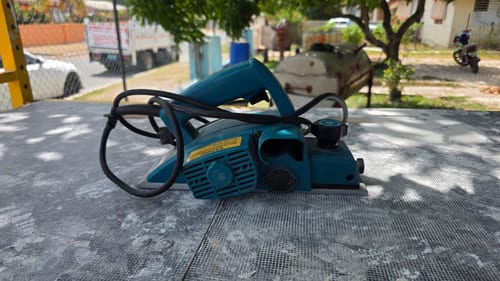 Makita N1900B Electric Wood Planer for Rent | Handheld Power Planer