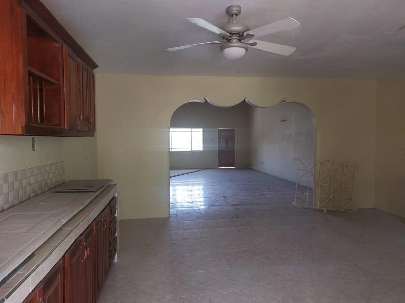 PORTO BELLO , FARM HEIGHTS ENTRANCE 4BED 2 BATH UPSTAIRS — photo 4