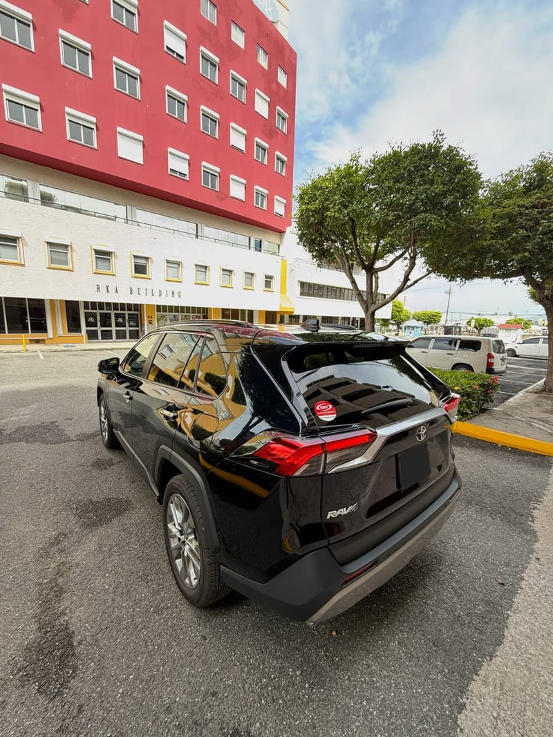 2024 TOYOTA RAV4 — photo 2