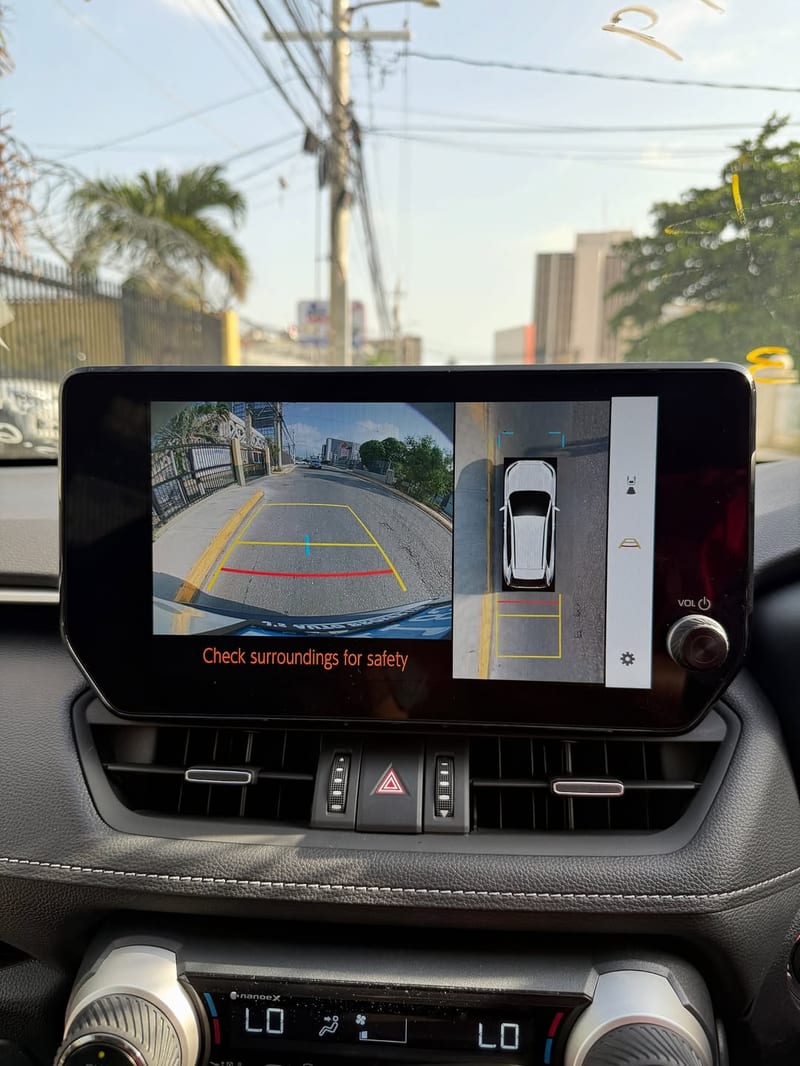 2024 TOYOTA RAV4 — photo 10