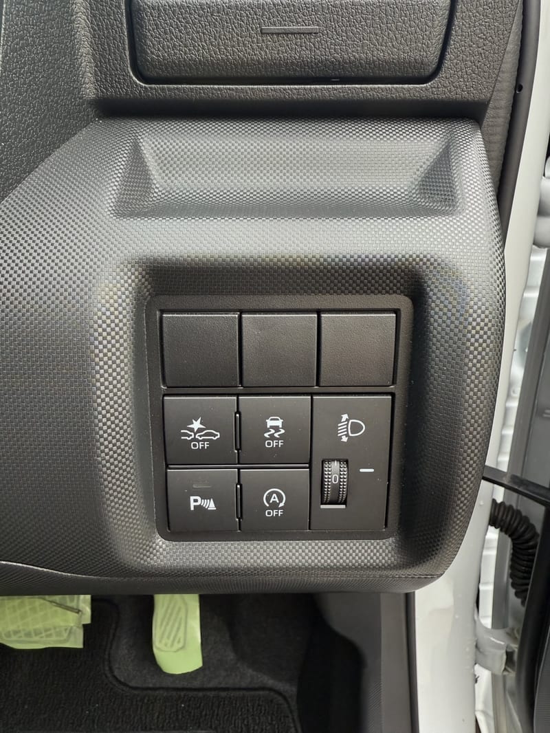 2025 TOYOTA RAIZE — photo 9