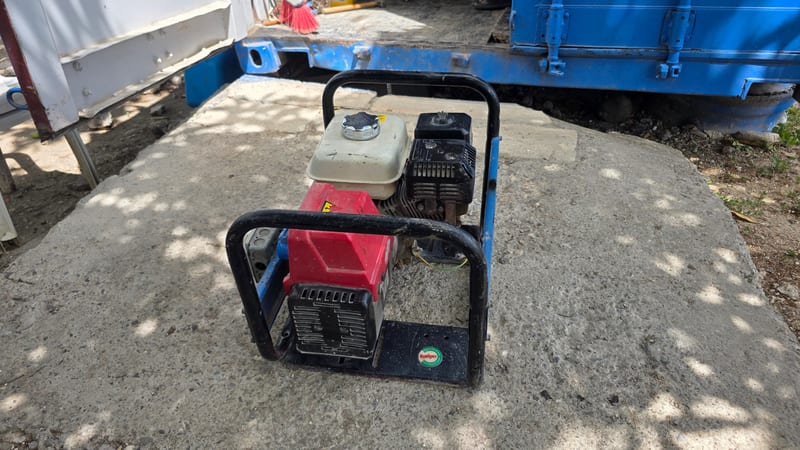 SDMO HX 3000 Portable Gas Generator for Rent | Compact Backup Power — photo 2