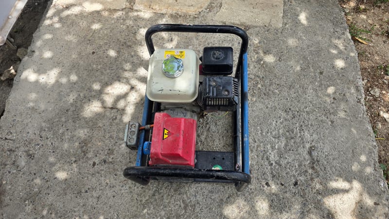 SDMO HX 3000 Portable Gas Generator for Rent | Compact Backup Power — photo 4