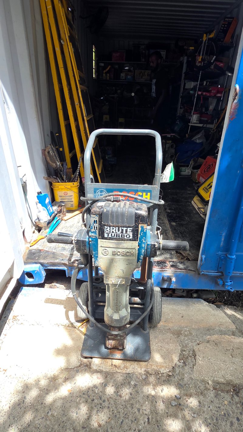 Bosch Brute Turbo Breaker Hammer for Rent | Heavy-Duty Demolition — photo 2