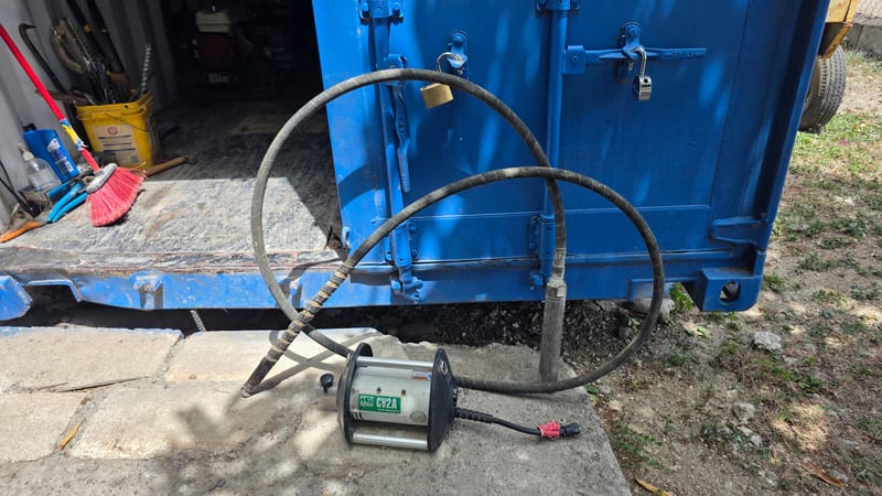 Multiquip CV2A Concrete Vibrator for Rent – Electric Poker Vibrator
