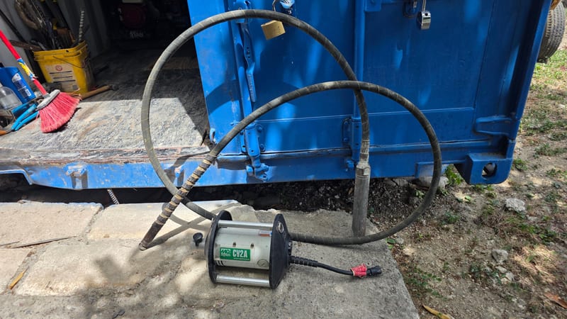 Multiquip CV2A Concrete Vibrator for Rent – Electric Poker Vibrator — photo 2