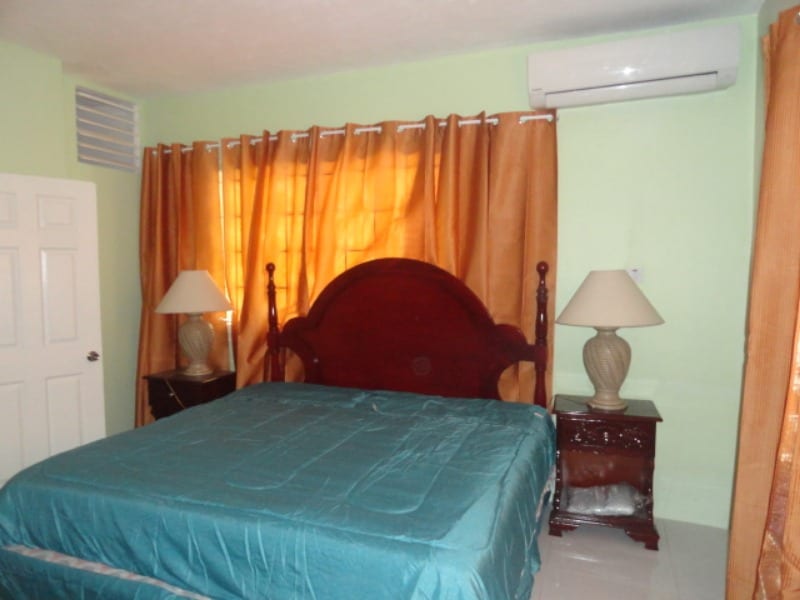 Ground Floor 2 Bed 2 Bath In Coral Gardens — photo 18