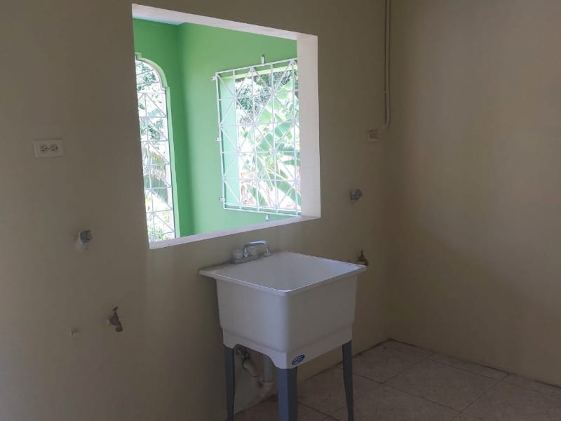 PORTO BELLO , FARM HEIGHTS ENTRANCE 4BED 2 BATH UPSTAIRS — photo 13