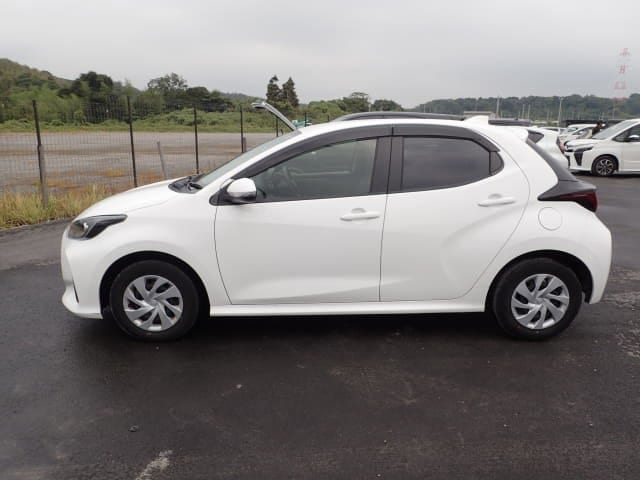 2020 Toyota Yaris  — photo 2
