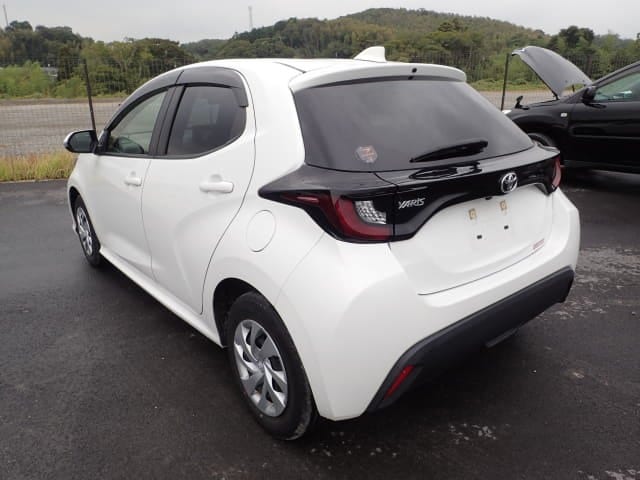 2020 Toyota Yaris  — photo 3