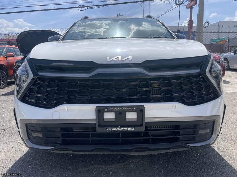 2023 Kia Sportage X LINE | AWD | NCB Jamaica Repossessed — photo 2