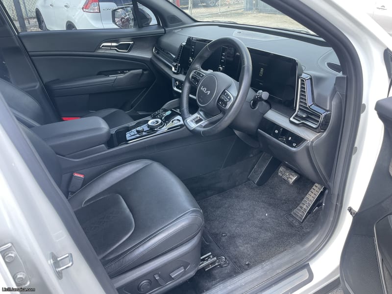 2023 Kia Sportage X LINE | AWD | NCB Jamaica Repossessed — photo 16