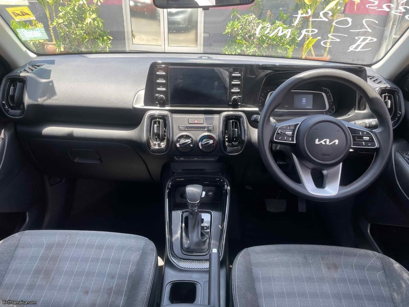 2024 KIA Sonet LX SUV | NCB Jamaica Repossessed — photo 33