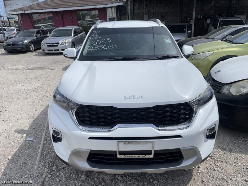 2023 White Kia Sonet | NCB Jamaica Repossessed