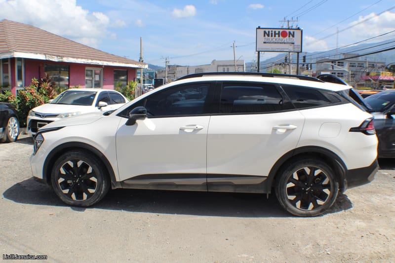 2023 Kia Sportage X LINE | AWD | NCB Jamaica Repossessed — photo 4