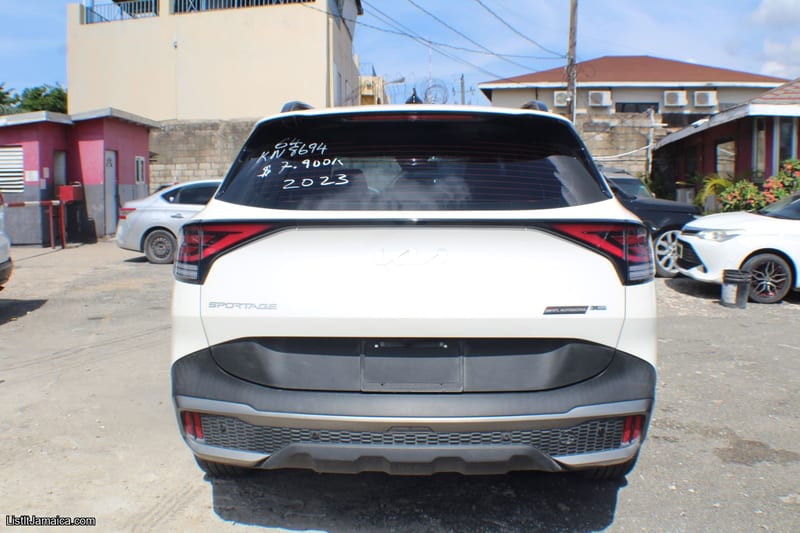 2023 Kia Sportage X LINE | AWD | NCB Jamaica Repossessed — photo 7