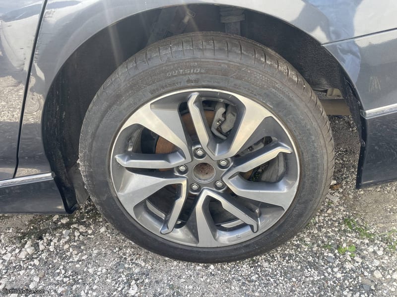 2022 Honda Accord Sedan – Grey, 1.5L Turbo, 70k KM | NCB Jamaica Repossessed — photo 12