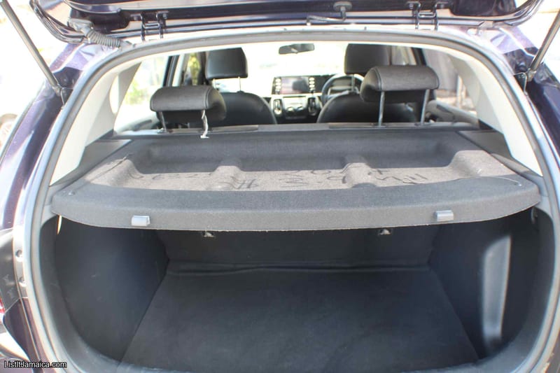 2024 KIA Sonet LX SUV | NCB Jamaica Repossessed — photo 9