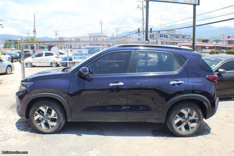 2024 KIA Sonet LX SUV | NCB Jamaica Repossessed — photo 4