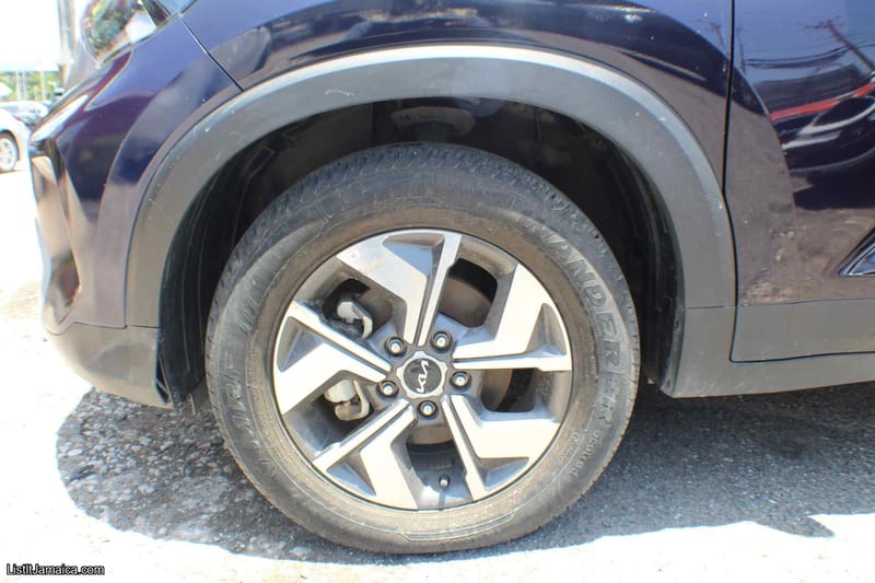 2024 KIA Sonet LX SUV | NCB Jamaica Repossessed — photo 21