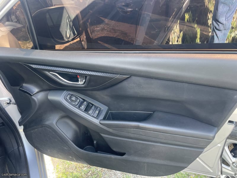 2018 Subaru Impreza 1.6L Sport Hatch - Eyesight, AWD, 126k km, Grey | NCB Jamaica Repossessed — photo 17