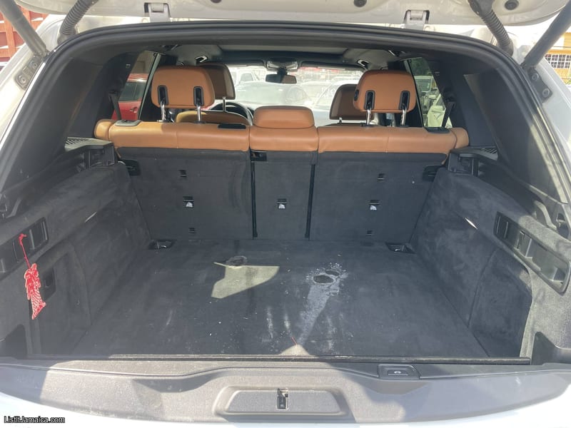 2019 BMW X5 xDrive40i - 95,907 KM - Mineral White Pano Roof | NCB Jamaica Repossessed — photo 11