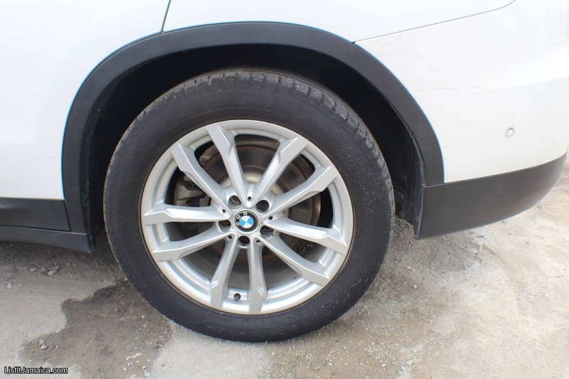 2019 BMW X3 xDrive2.0D | NCB Jamaica Repossessed — photo 10