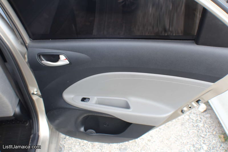 2024 KIA Soluto for Offer | NCB Jamaica Repossessed — photo 19