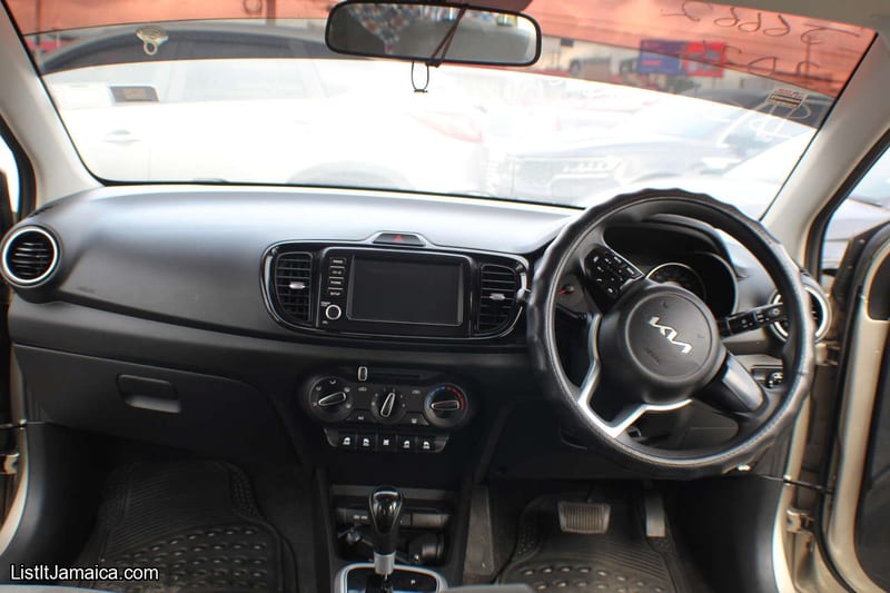 2024 KIA Soluto for Offer | NCB Jamaica Repossessed — photo 13