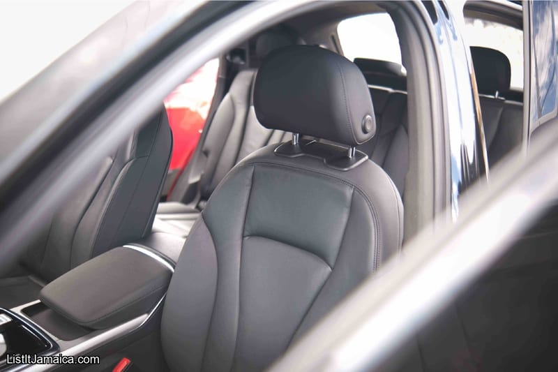  2023 Black Audi Q7 V6 – 7-Seater Luxury SUV | NCB Jamaica Repossessed — photo 13