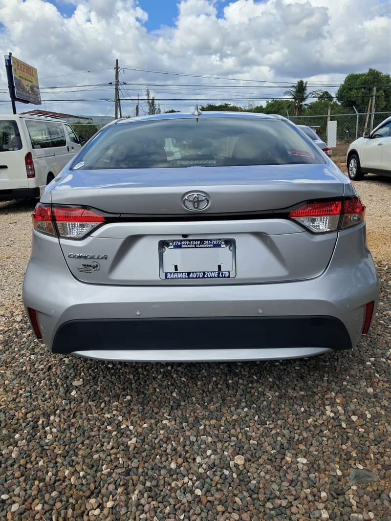 2021 Toyota Corolla Sedan Import | Grey | $3,200,000 JMD | Rahmel Auto — photo 5