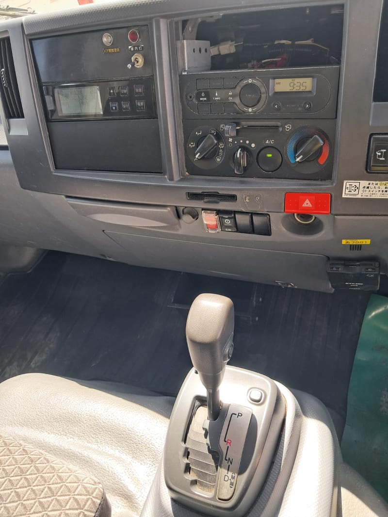 2020 Isuzu Elf Freezer Box Truck for sale $5,500,000 | Rahmel Auto — photo 9