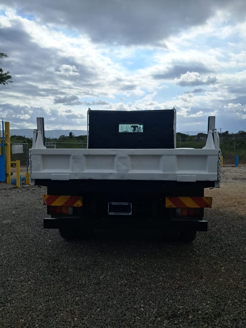 2011 Isuzu Tipper Truck for Sale | Rahmel Auto — photo 6