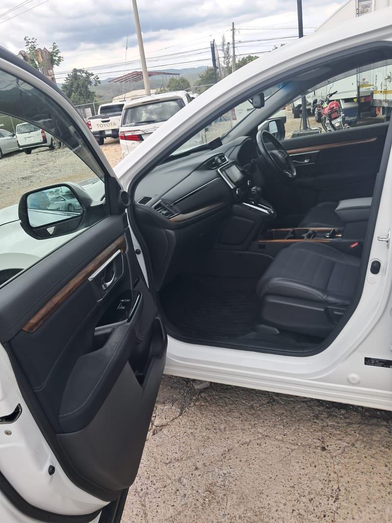 2021 Honda CR-V for Sale in Jamaica – White SUV | Rahmel Auto — photo 8