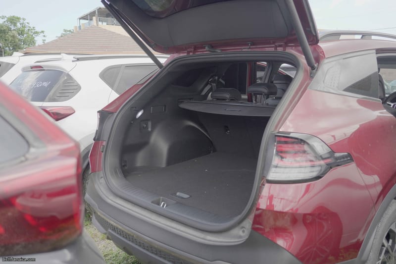 2025 Kia Sportage (Red) Suv | NCB Jamaica Repossessed Listing — photo 7