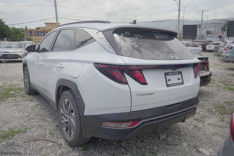 2023 Hyundai Tucson (White) SUV | NCB Jamaica Repossessed Listing — photo 5