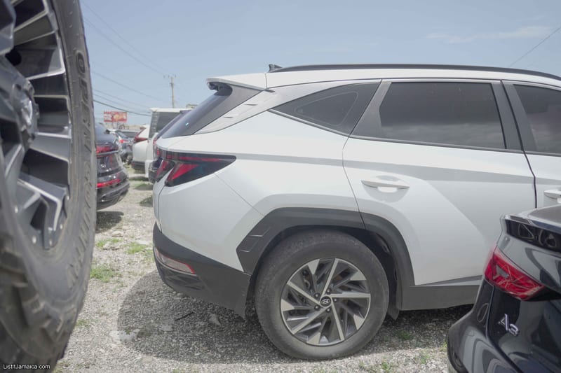 2023 Hyundai Tucson (White) SUV | NCB Jamaica Repossessed Listing — photo 6