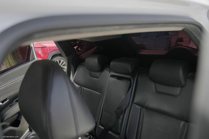 2023 Hyundai Tucson (White) SUV | NCB Jamaica Repossessed Listing — photo 10