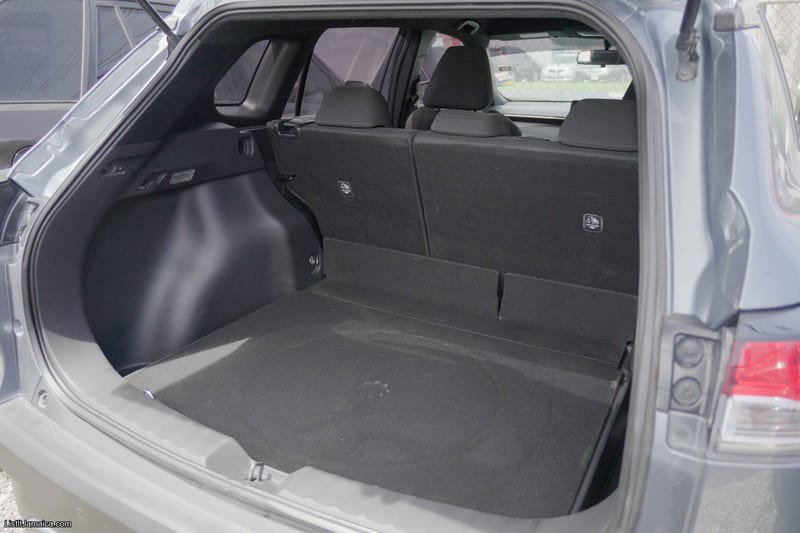 2023 Toyota Corolla Cross (Grey) SUV | NCB Jamaica Repossessed Listing — photo 9