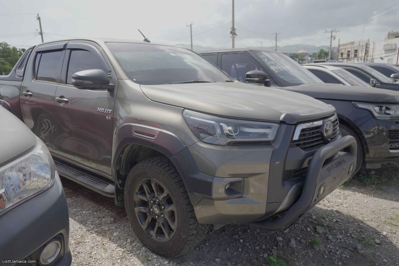 2022 Repossessed Toyota Hilux