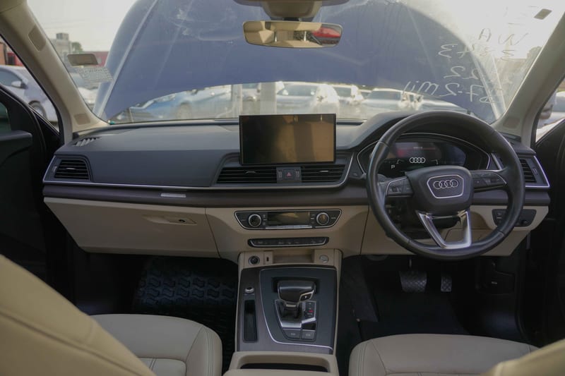 2022 Audi Q5  Luxury SUV  | NCB Jamaica Repossessed Listing — photo 12