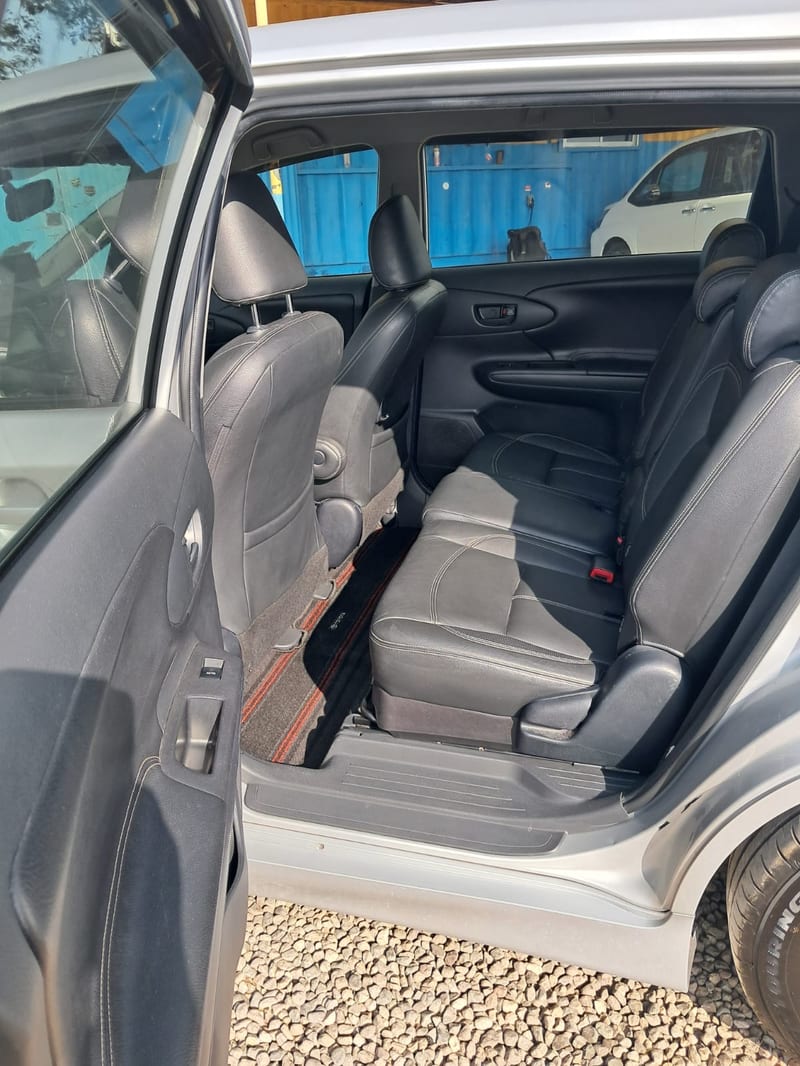 2016 Toyota Wish | Rahmel Auto — photo 14
