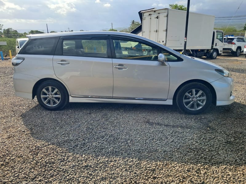 2016 Toyota Wish | Rahmel Auto — photo 3