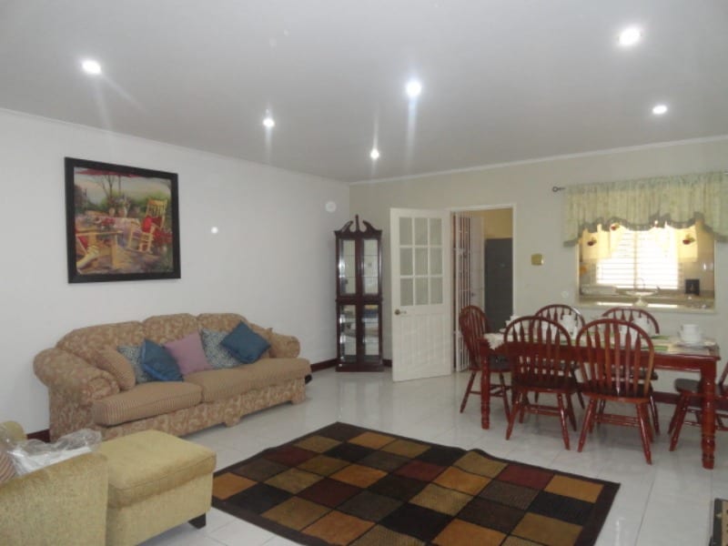 Ground Floor 2 Bed 2 Bath In Coral Gardens — photo 14