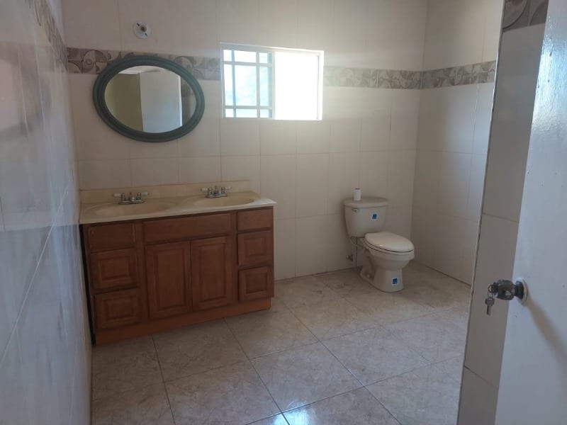 PORTO BELLO , FARM HEIGHTS ENTRANCE 4BED 2 BATH UPSTAIRS — photo 12
