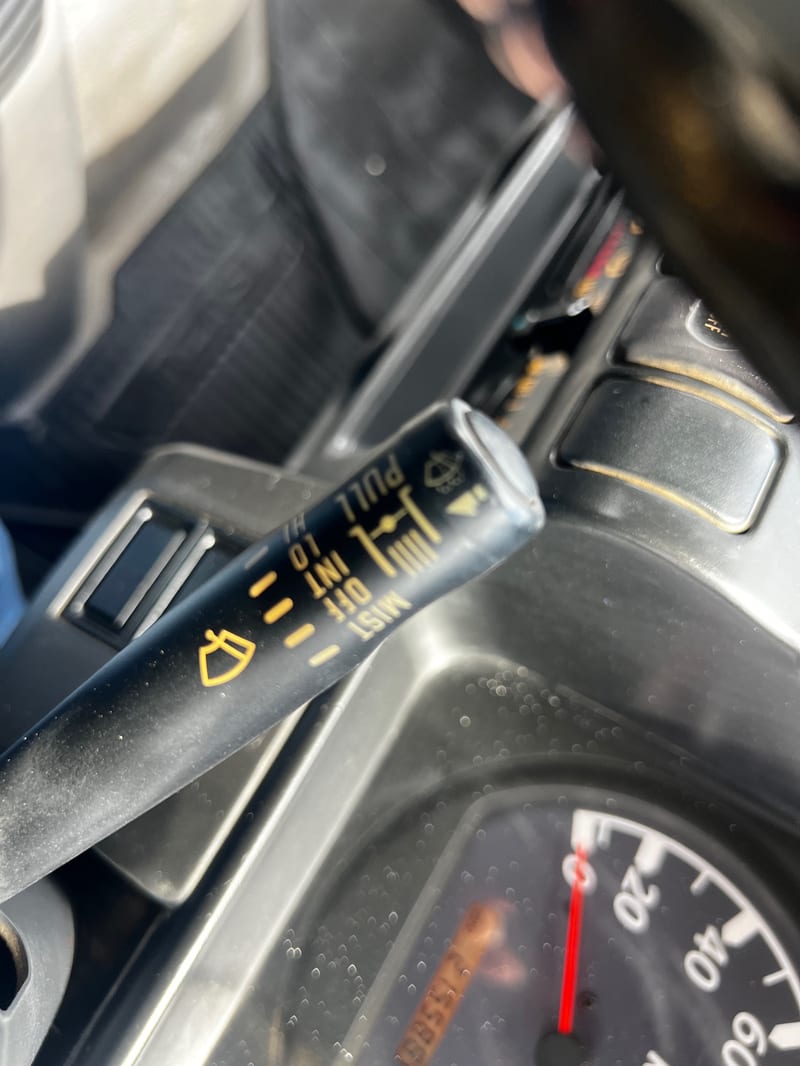 2005 Izuzu Elf Tipper Truck (Manual Transmission) — photo 24