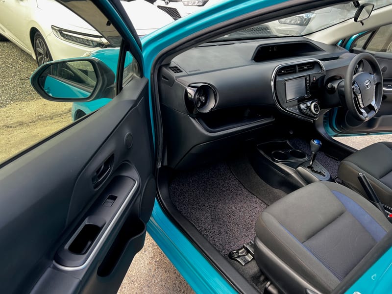 2020 Toyota Aqua S-Hybrid for sale — photo 18